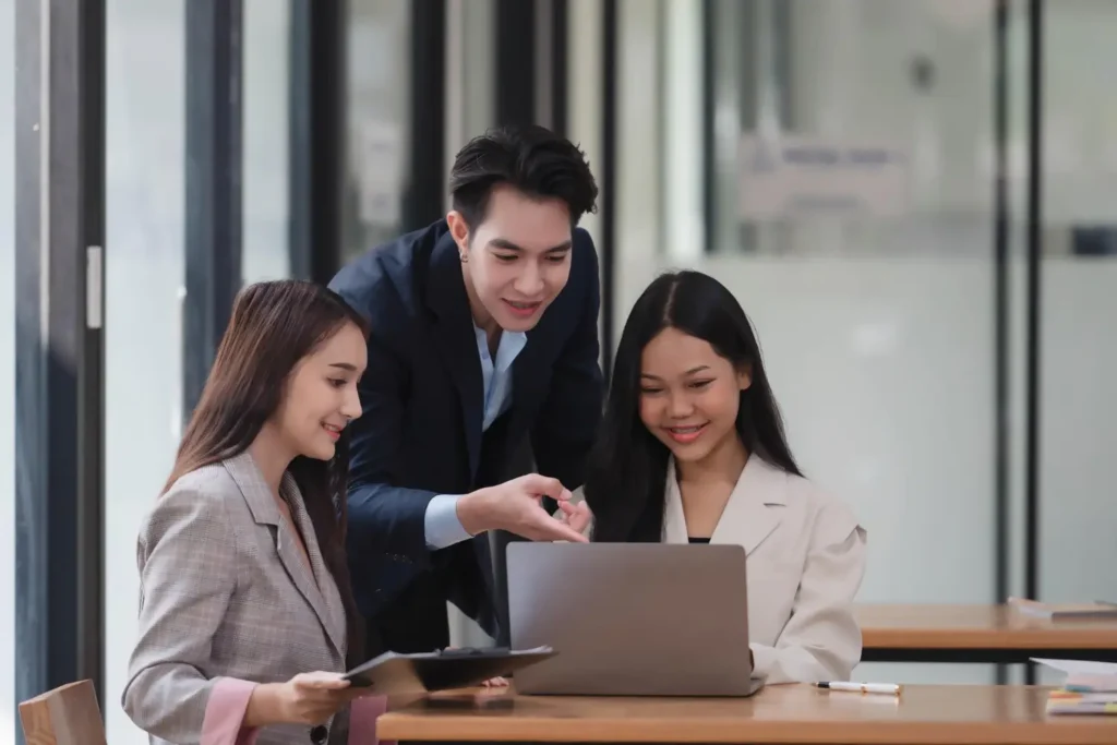 monitoreo en tiempo real del control de asistencia