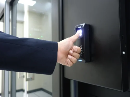 control de acceso biométrico con huella digital